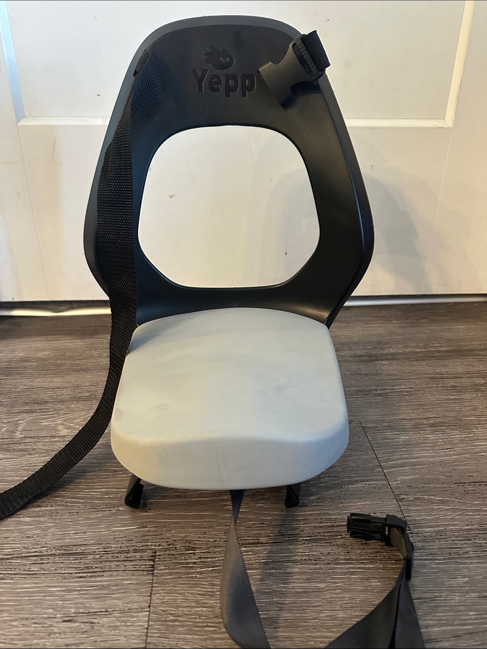 Yepp Child Bike Seat Backrest in Black and Light Gray